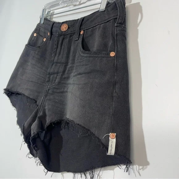 ONE TEASPOON TRUCKERS MID WAIST RELAXED DENIM JEAN SHORTS IN PURE BLACK SIZE 27 - Picture 9 of 16